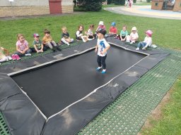 Školský rok 2025-2026 &raquo; II. MOTÝLIKY &raquo; Pobyt vonku