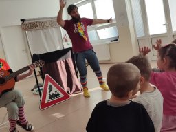 Školský rok 2025-2026 &raquo; III. MRAVČEKOVIA &raquo; Divadielko